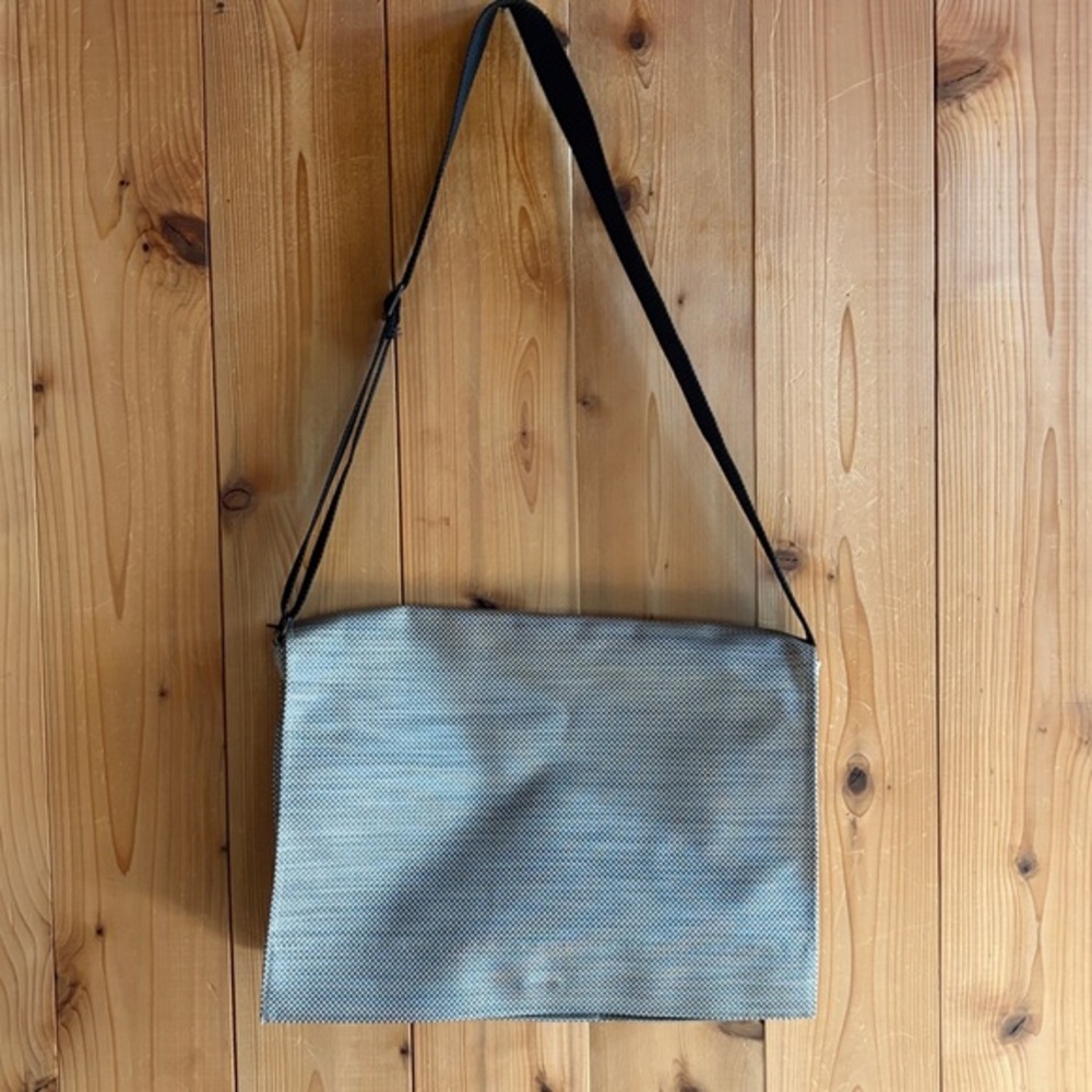 Chiliwich Messenger Bag